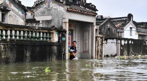  公益行动 亿力电器深入粤东，援助灾后清理